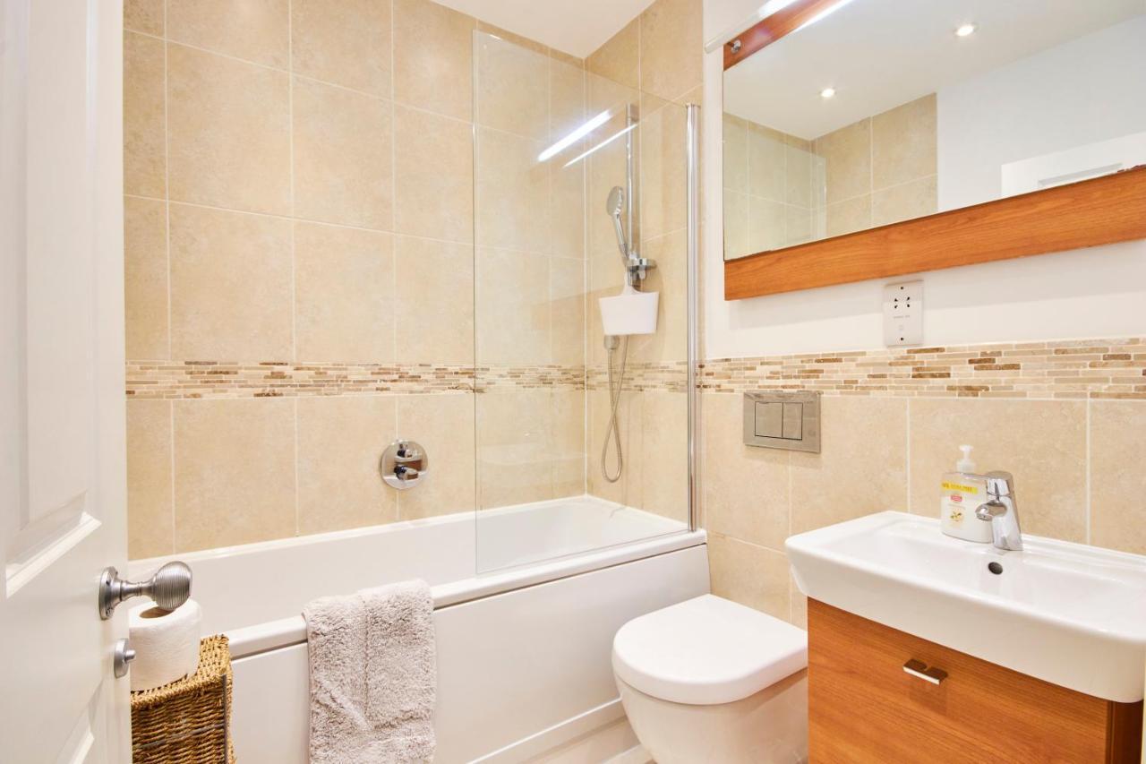 Boutique Bath Apartment Free Parking 외부 사진