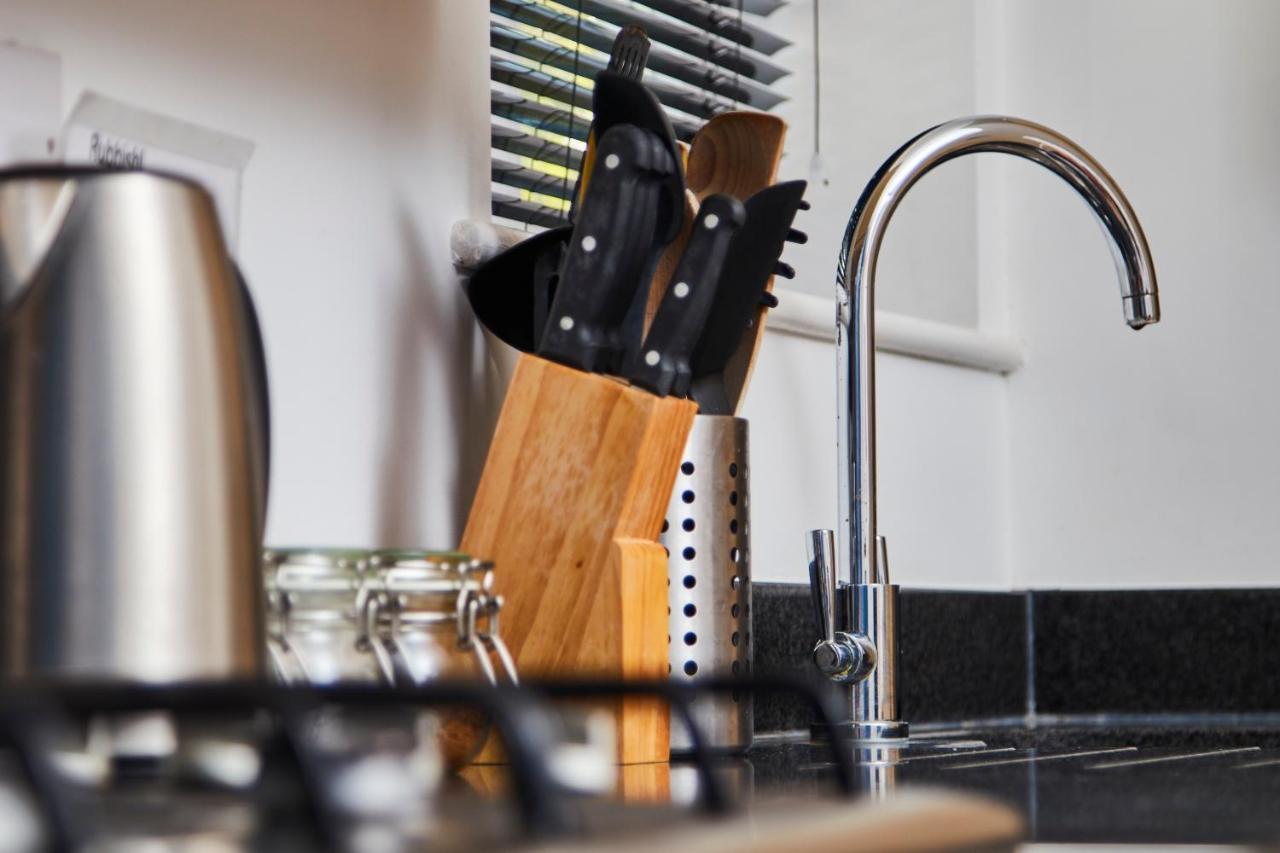 Boutique Bath Apartment Free Parking 외부 사진
